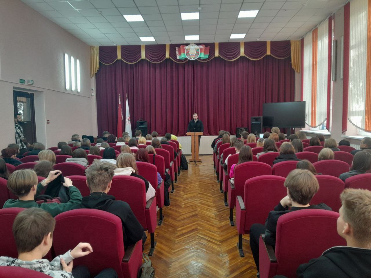 Встреча учащихся с оперуполномоченным отдела по наркоконтролю и противодействию торговле людьми